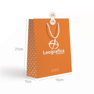 Kit 3 Essencial - 50 Sacola SL04 + 50 Lacres Papel offset 180g Tamanho sacola 15x21x7cm Sacola colorida com com logo colorida   Indicado: Clínicas Odontológicas, lojas de smartphones, óticas, moda fitness, artesanato.
