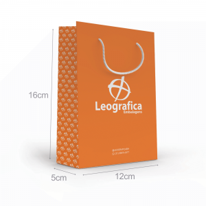Sacola SL02 - 12x16x5cm Papel offset 180g Tamanho 12x16x5cm Sacola colorida com com logo colorida   Indicado: Semijoias e acessórios, maquiagens, cosméticos (frascos pequenos)